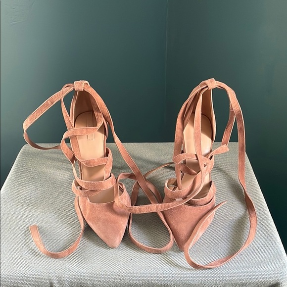 Aldo Tan Stiletto Heels with Lace-Up Design - Picture 2 of 8